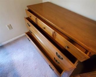 Kling Colonial large 3 drawer dresser