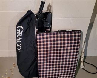 Graco portable play pen / crib