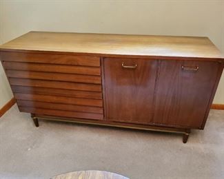 MCM American of Martinsville Buffet Server Gershun Louvre