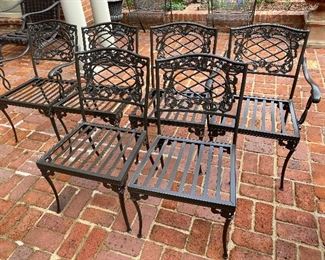 Lot#762 $230 Set of 6 patio chairs, 4 sides and 2 arms