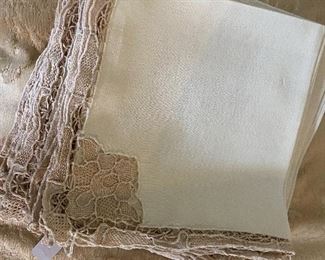 Lot#502 $64- 16 ecru linen napkins with lace edge