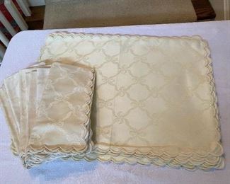 Lot#515 $125-12 cotton/satin scalloped edge placemats-Schweitzer Italy