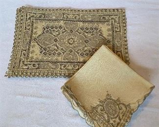 Lot#532 $95 linen heavy embroidery, 8 placemats 10"x16", 8 nakpins 15"sq-a few small spots