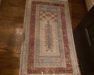 Lot#605 $95 Turkish Kayser Prayer rug 1'11"x3'5"