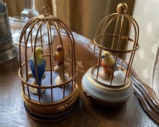 Lot#491  $70- 2 birdcage porcelain boxes