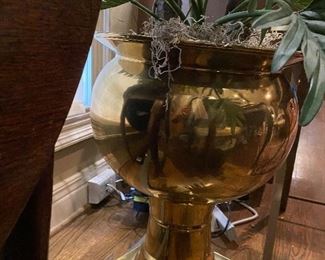 Lot#703 $225 Large brass planter. 23"H x 16"W at top