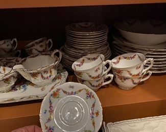 Lot#422- $ 175- Epiag China 8 dinnner, 8 salad, 4 bread and butter,8 cups and saucers, creamer and sugar, small rectangular platter