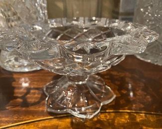 Lot#909 $35 crystal footed bowl