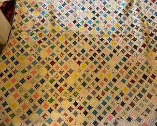 Lot#592 $95-Cathedral window quilt 80"x62"