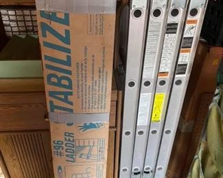 Werner Ladder & Stabilizer 
Ladder is M2-8-16
Great condition.
Must be able to move and load yourself.
