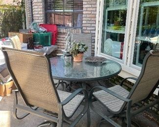Patio Table and 4 Bouncing Chairs