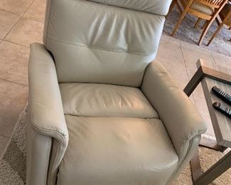 $325 ~ OBO~WONDERFUL LEATHER SWIVEL RECLINING CHAIRS  ( TWO AVAILABLE)