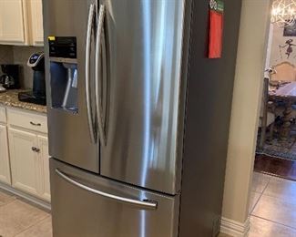 $675~ 2011 SAMSUNG SIDE BY SIDE FRENCH DOOR REFRIGERATOR 