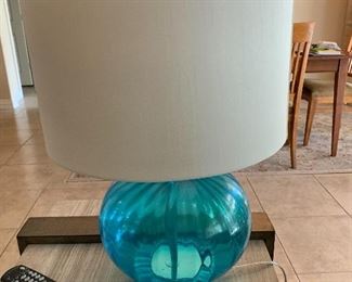 $65- BLUE GLASS TABLE TOP LAMP  20' HT X 10W