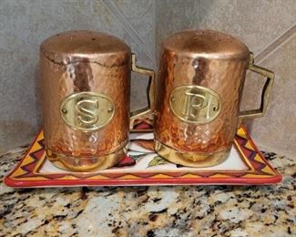 $28 ~ LARGE COPPER AND BRASS COLONIAL SALT AND PEPPER SHAKERS 