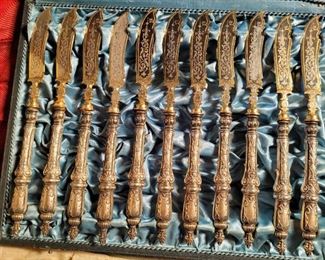 Beautiful elaborate knife set