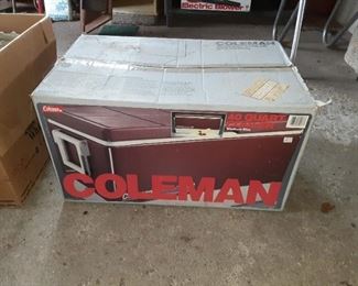 Vintage Coleman cooler with original box