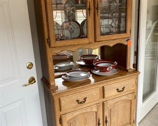 48- $195 - Oak small china cabinet 40”L x 75”T x 17”D