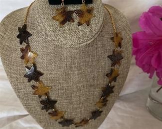 $225 14kt chain & links tortoise shell necklace and earrings stars leaves 