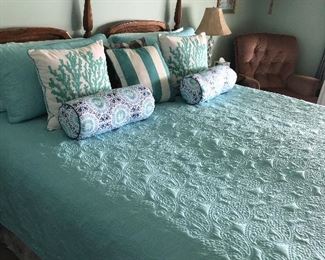 King Bedroom suit, includes dresser and two bedside tables