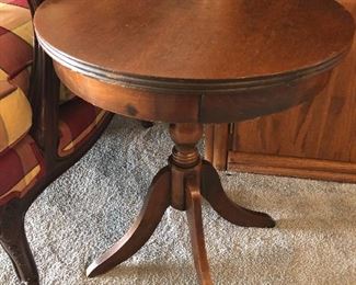 Round mahogany table