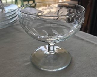 Anchor Hocking - Sherbet (Gray Laurel)