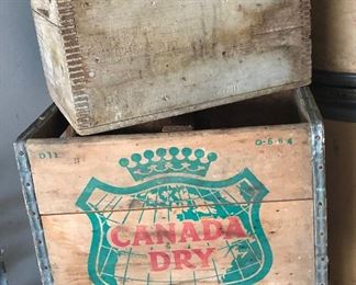 1950's Canada Dry beverage crate; old wooden box