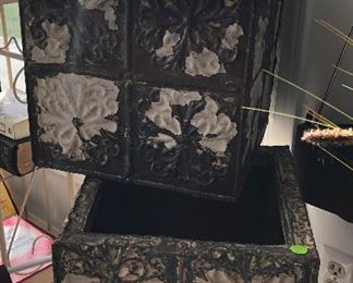 Shabby chic metal containers