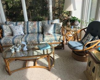 Nice Rattan porch set, sofa makes into a bed, coffee table, end table and chair