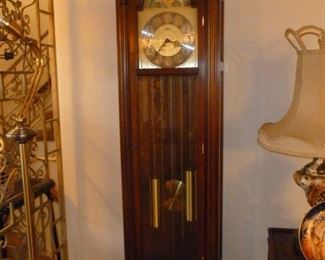 Vintage Colonial Grandfather Clock..works great..beautiful chime!