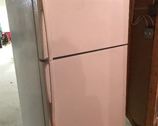 GE profile fridge/freezer - great condition