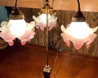 Vintage Decorative Brass Table Lamp w/ 3 frosted glass floral shaped globes $85
26.5h x 18w
