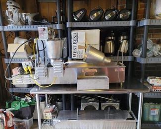Lil Orbits SS2400-G mini donut machine, also have the SS1200 model and related equipment