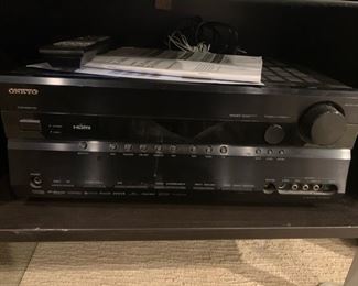 Onkyo AV Receiver TX SR605