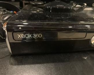 Xbox 360 with five controllers, headset, Kinect