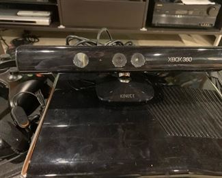 Xbox 360 with five controllers, headset, Kinect
