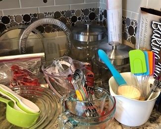 Pyrex, Cooking and Baking Essentials