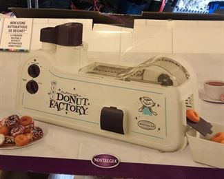 Nostalgia Donut Factory Machine