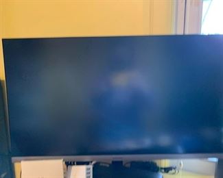 Samsung TV Model U28R550UQN