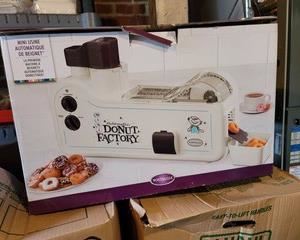Working Toy Mini Donut Machine