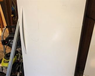 Kenmore Elite Energy Star Model #25328712802 Freezer