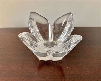 $50 - Vintage Orrefors  glass art Lotus bowl 
