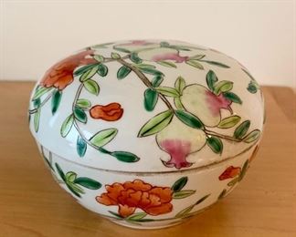 $40 - Asian porcelain lidded trinket box; 4"H x 5 1/2" diameter