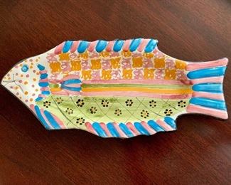 $30 - Portuguese decorative fish shaped platter; 1"H x 14" Long x 6"W 
