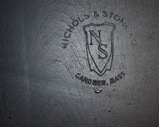 Beautiful Windsor Chair by  Nichols and Stone Co ( the Home of Windsor Chairs since 1857), Gardner, Massachusetts. Signed by Tag and also imprinted into the wood. * Independence Hall Imprinted on Chair Back