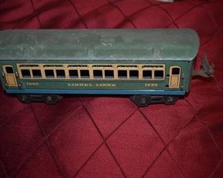 Antique Lionel Train Set - Lionel Lines 1689E