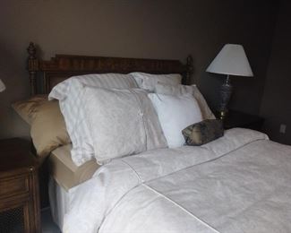 Full size bed & bedding