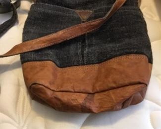 Ganeshimmal handbag - $15