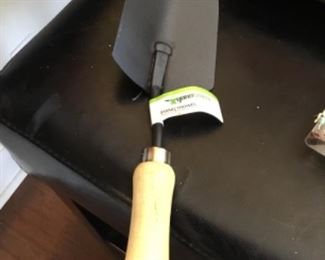 New trowel $4