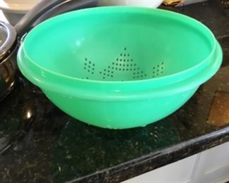 Tupperware strainer - $5.00